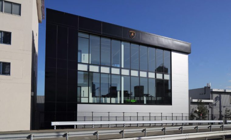 Mitsuoka Motor：LAMBORGHINI OSAKA SHOWROOM