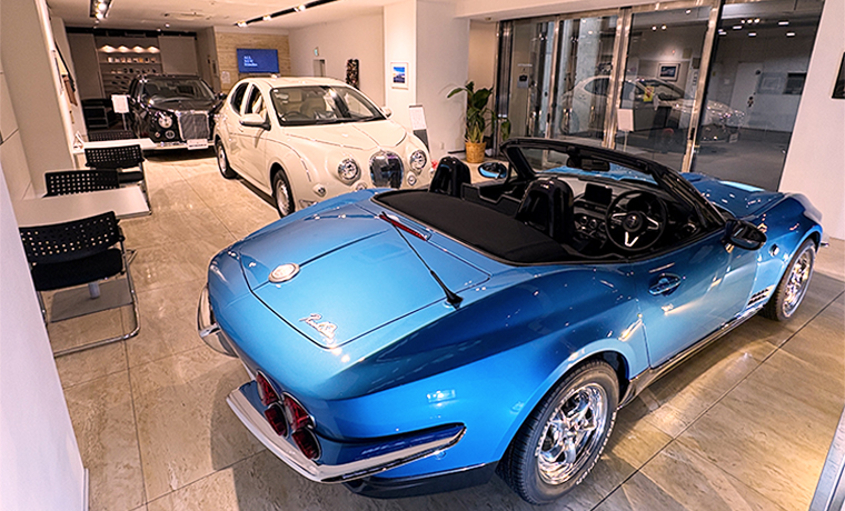 株式会社 光岡自動車：MITSUOKA麻布ショールーム／GALLERY麻布