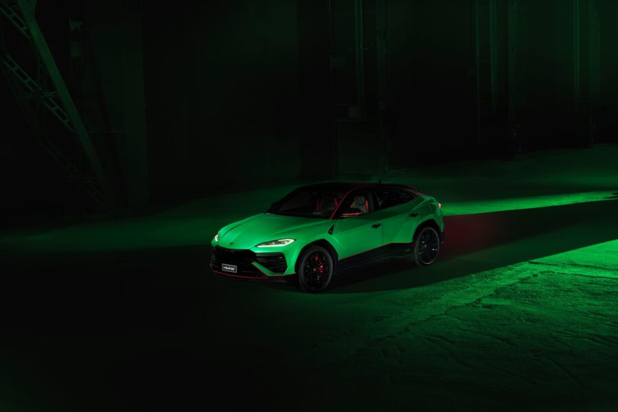 世界限定630台「ウルス SE  “Tettonero” Capsule」を発表 - 株式会社 光岡自動車 - 株式会社 光岡自動車