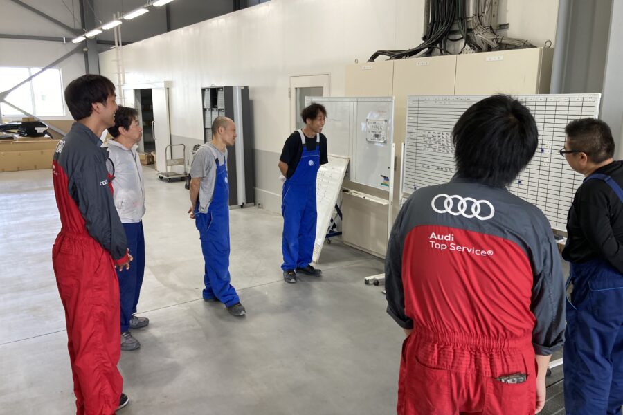 株式会社 光岡自動車：求人情報 - 社員インタビュー／一日のスケジュール｜出社・工場清掃・車両移動など｜１日の仕事内容打ち合わせ